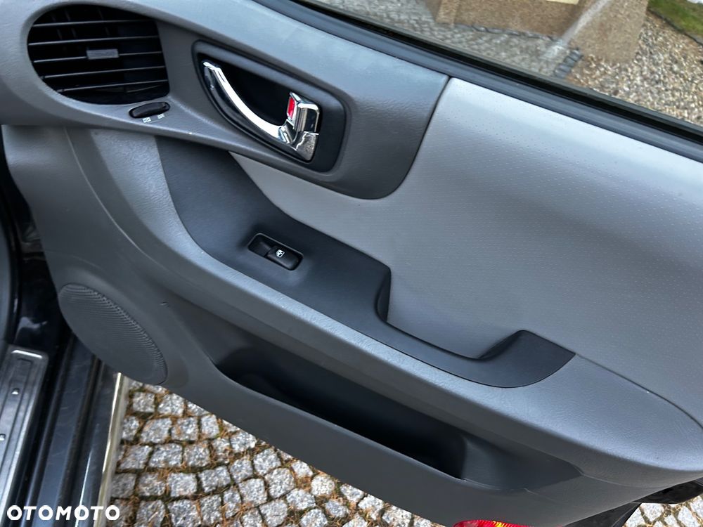 Hyundai Santa Fe 2.4 4WD GLS - 13