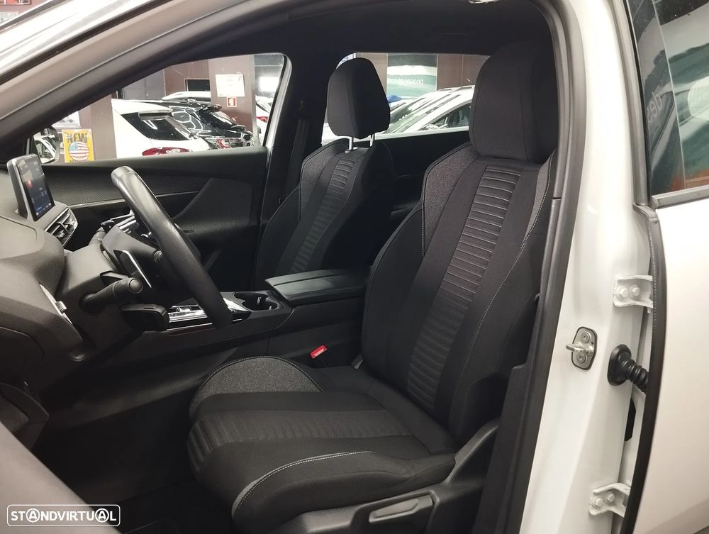 Peugeot 5008 1.5 BlueHDi Active Pack EAT8 - 18