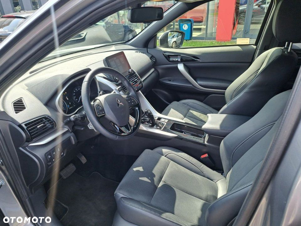 Mitsubishi Eclipse Cross - 8
