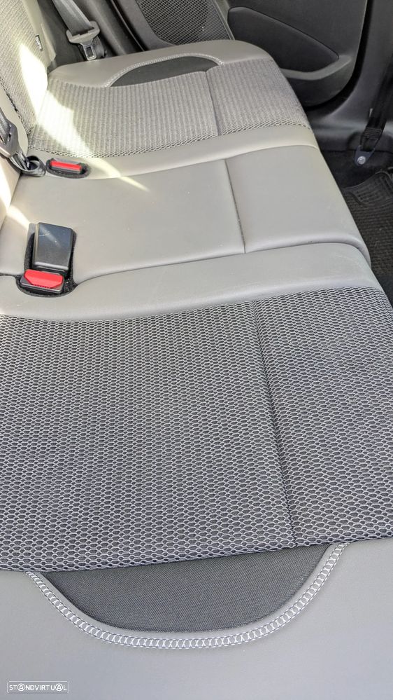 Peugeot 2008 PureTech 110 GPF Stop&Start EAT6 Allure - 23