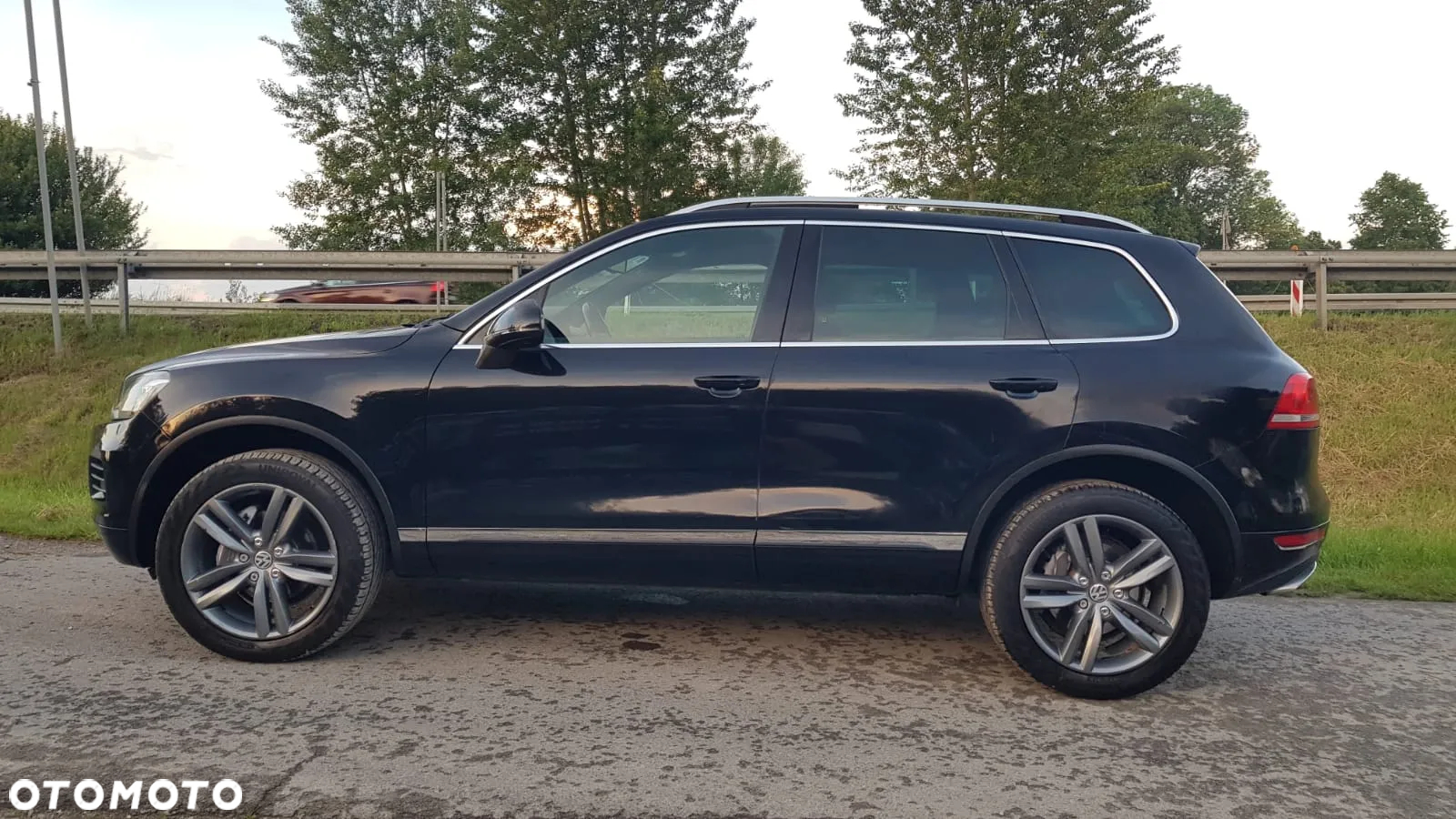 Volkswagen Touareg - 2