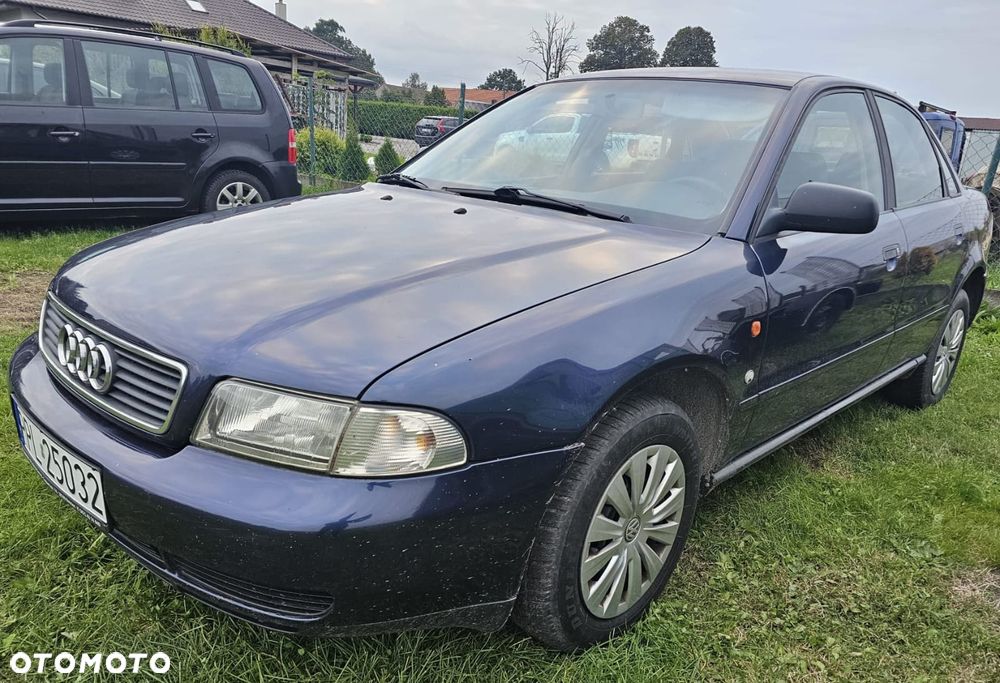 Audi A4 Limousine 1996 photo 2