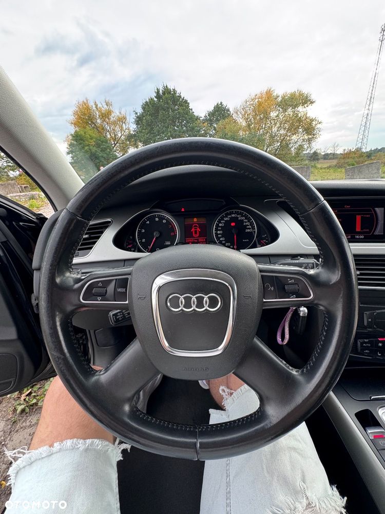 Audi A4 Avant - 25