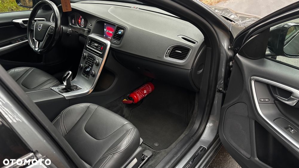 Volvo V60 D2 Drive-E Kinetic - 12