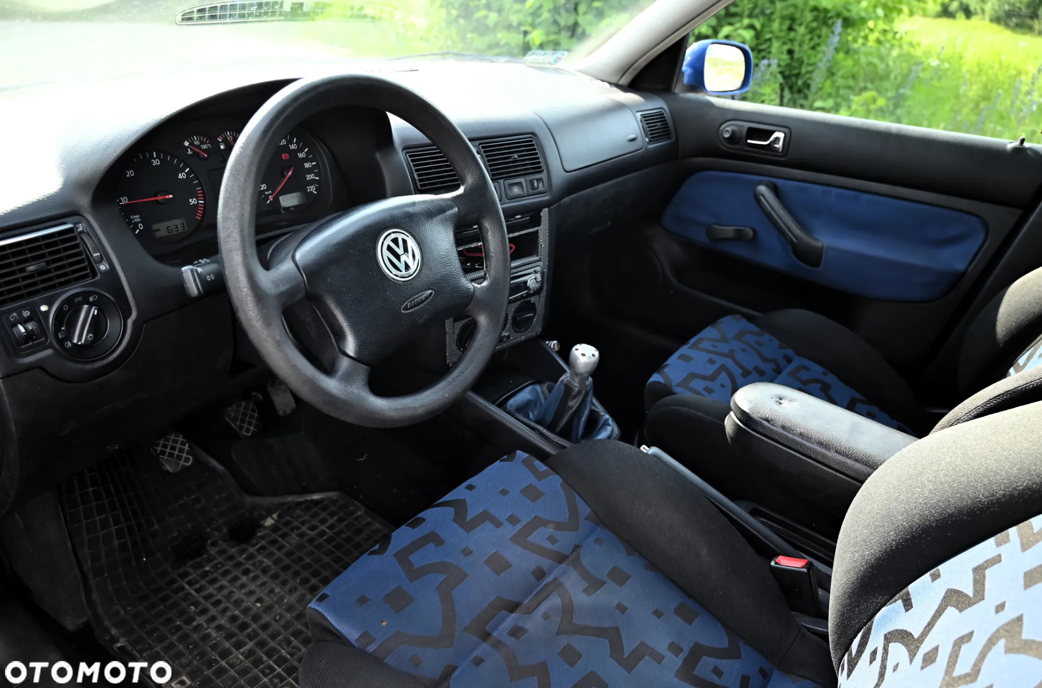Volkswagen Golf - 27