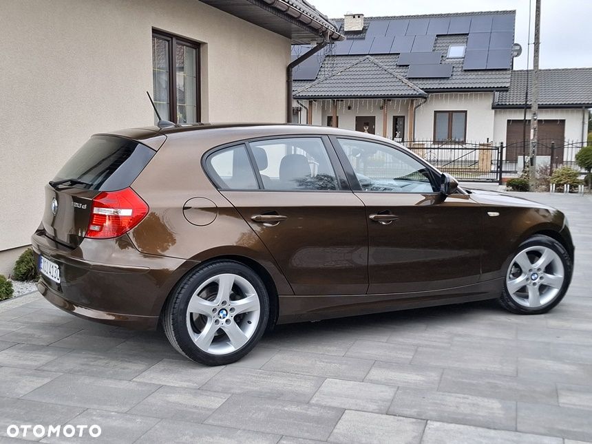 BMW Seria 1 120d DPF Edition Lifestyle - 9