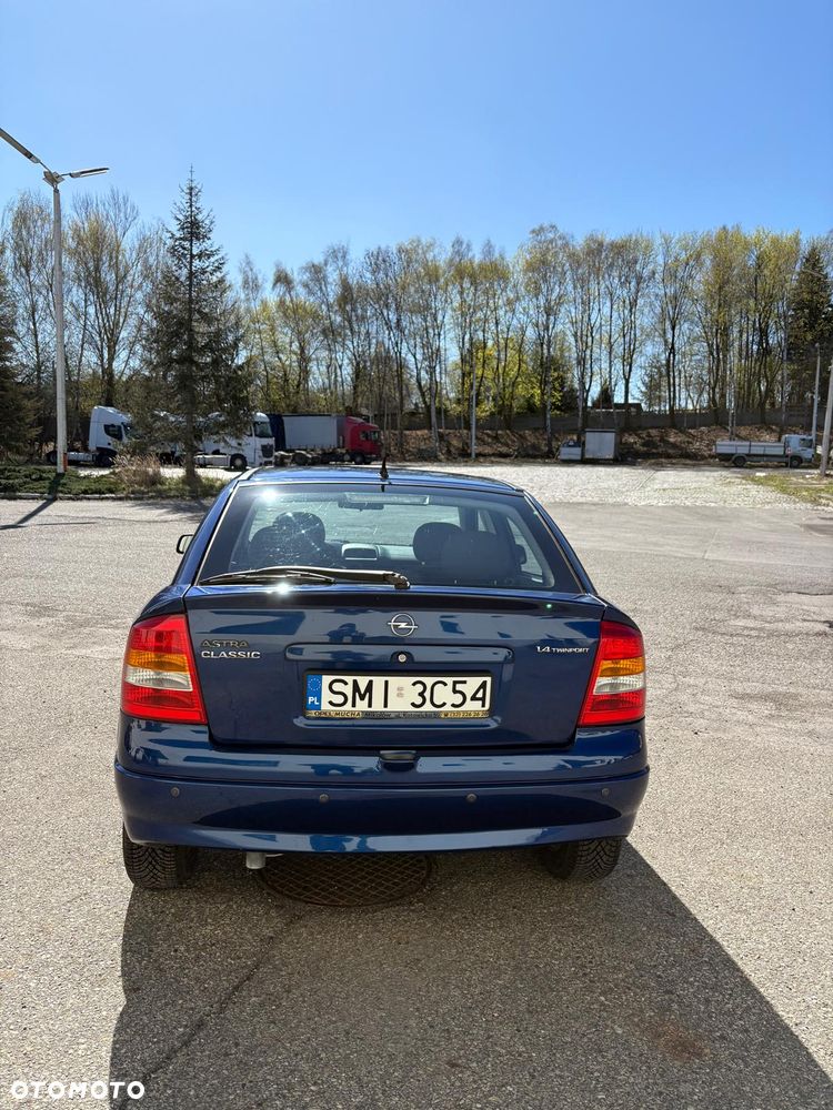 Opel Astra 1.4 - 3