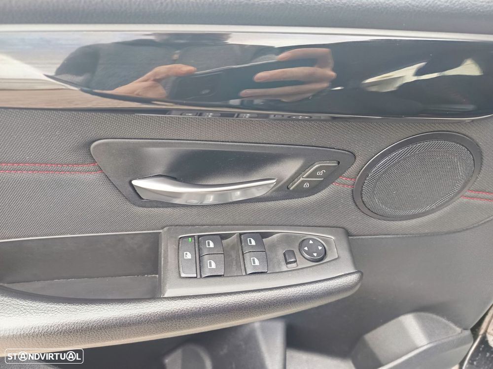 BMW 218 Active Tourer - 18