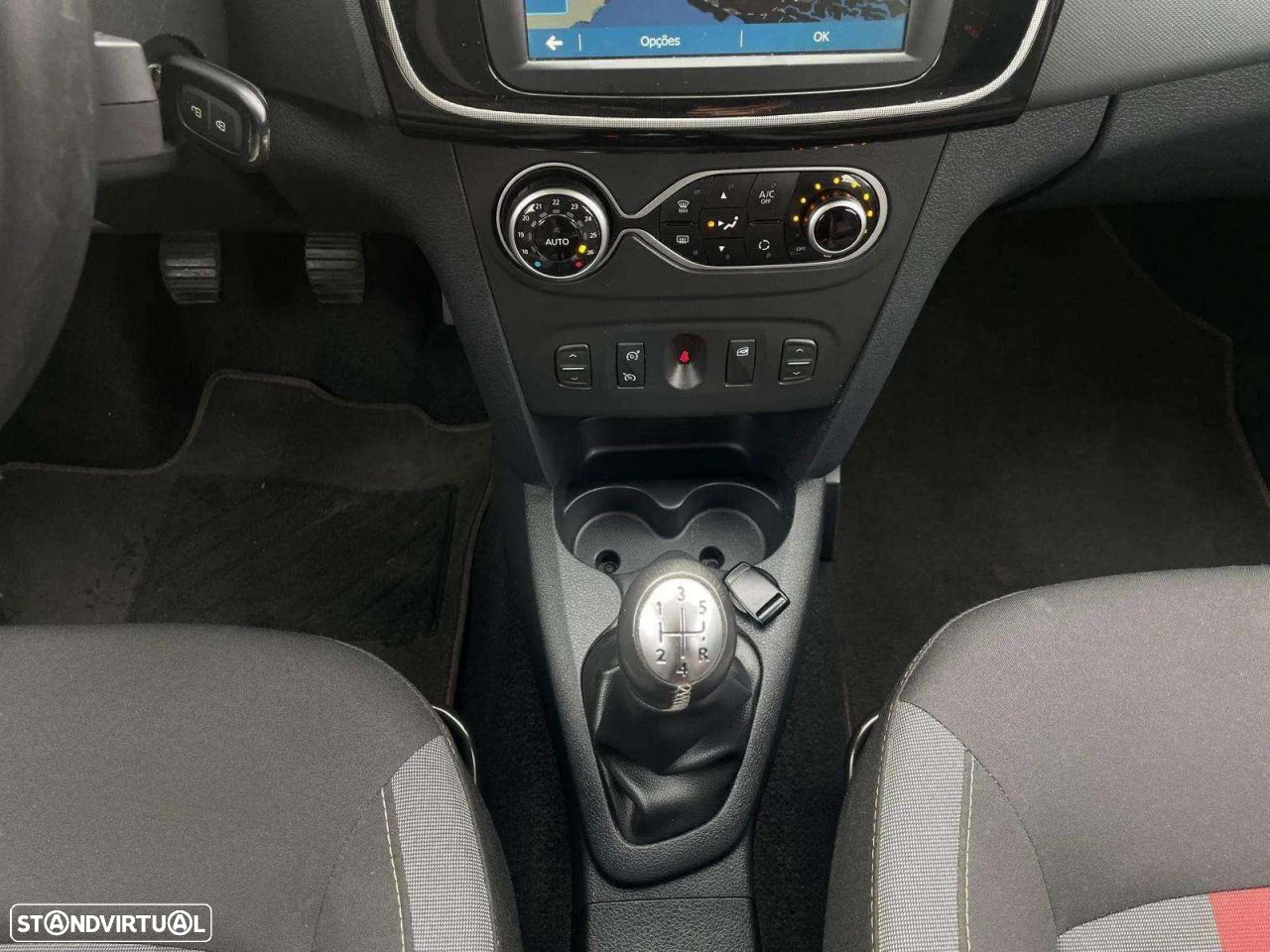 Dacia Logan MCV 0.9 TCe Stepway - 15