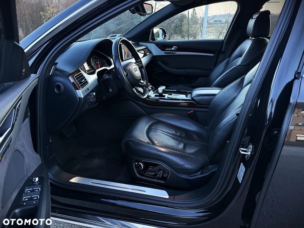 Audi A8 4.2 TDI DPF (clean diesel) quattro tiptronic - 15