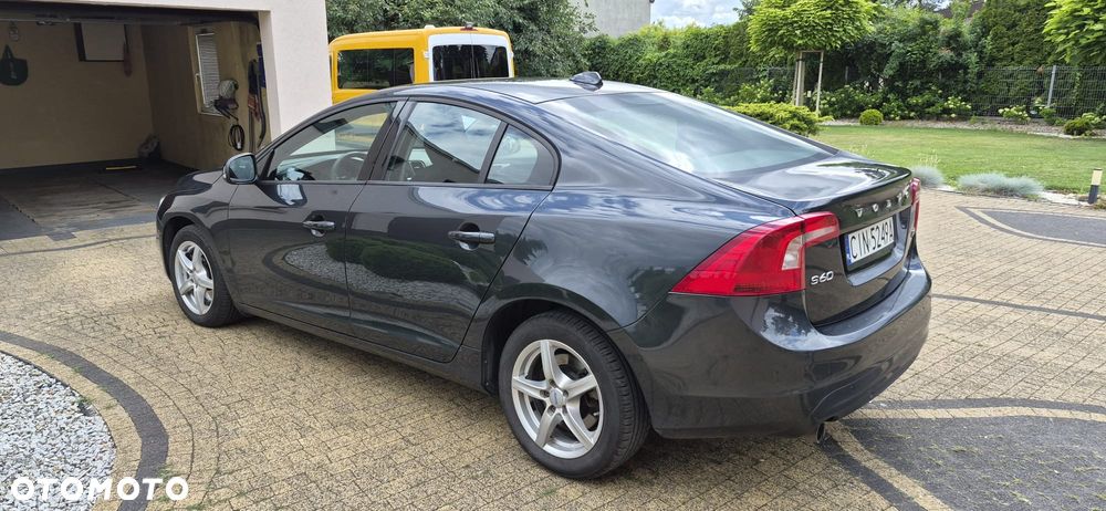 Volvo S60 - 3
