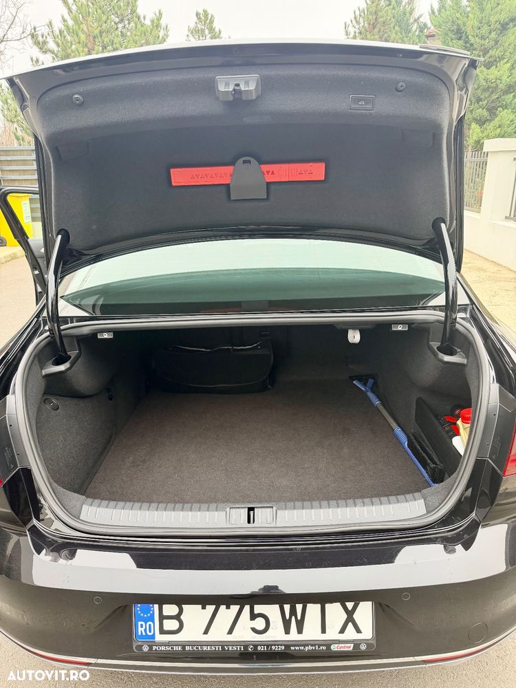 Volkswagen Passat 2.0 BiTDI DSG 4Mot Highline - 16