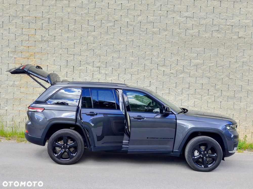 Jeep Grand Cherokee - 9