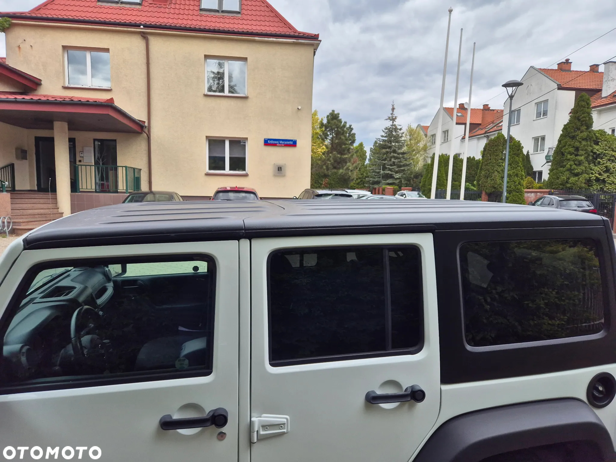 Jeep Wrangler - 10