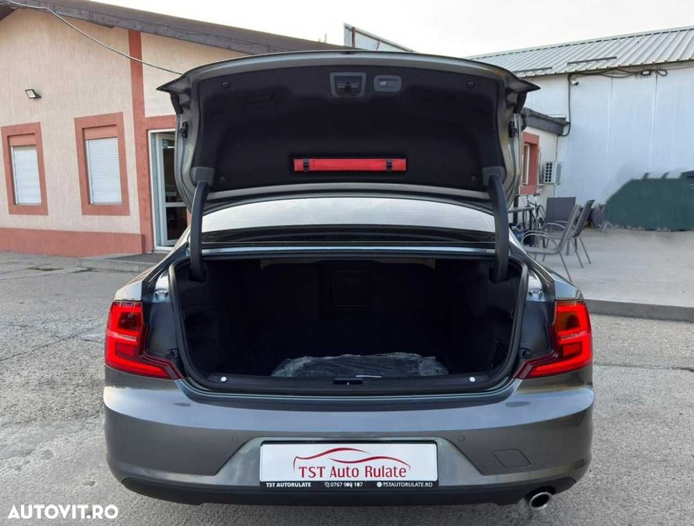 Volvo S90 D3 Momentum - 13