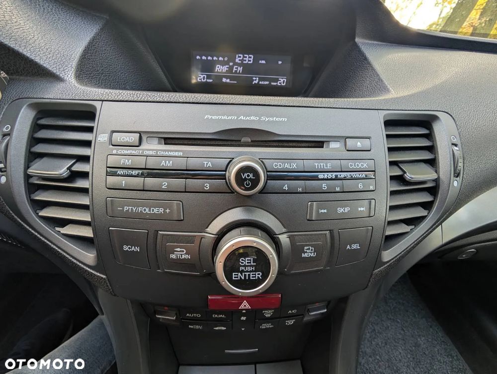 Honda Accord 2.0 Executive - 27