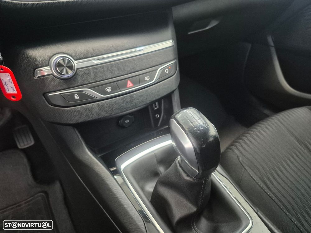 Peugeot 308 SW 1.2 PureTech Active - 12