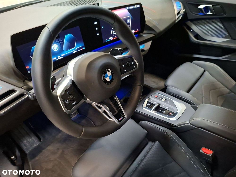 BMW Seria 1 120 mHEV - 11