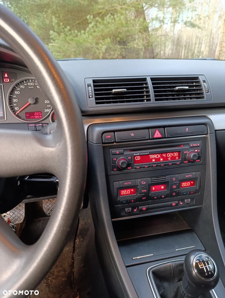 Audi A4 Avant 2.0 TDI DPF - 14