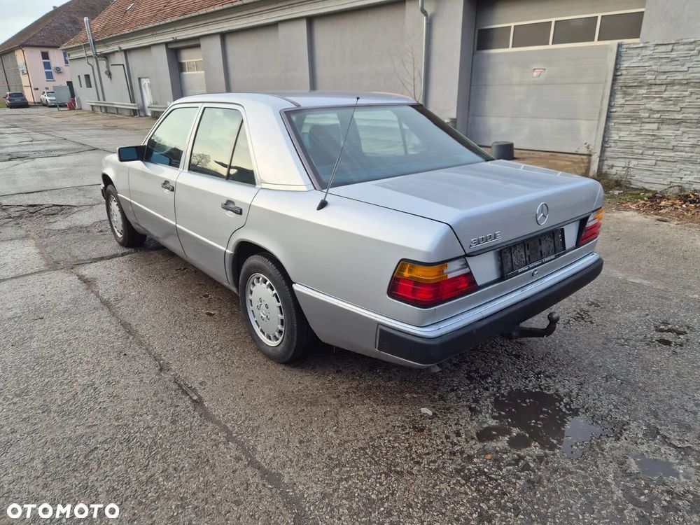 Mercedes-Benz W124 (1984-1993) - 6