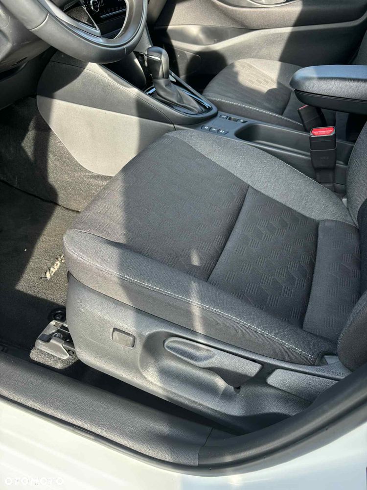 Toyota Yaris 1.5 Style CVT - 16
