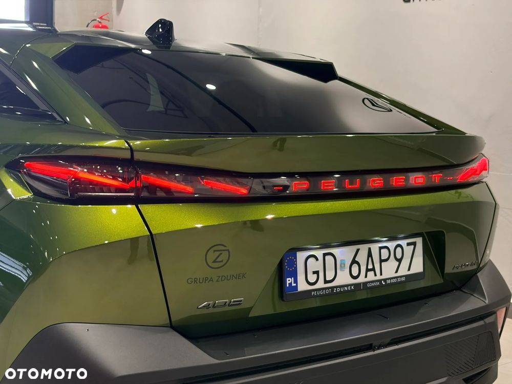 Peugeot 408 1.6 Plug-in Hybrid 240 GT Exclusive e-DCS7 - 12