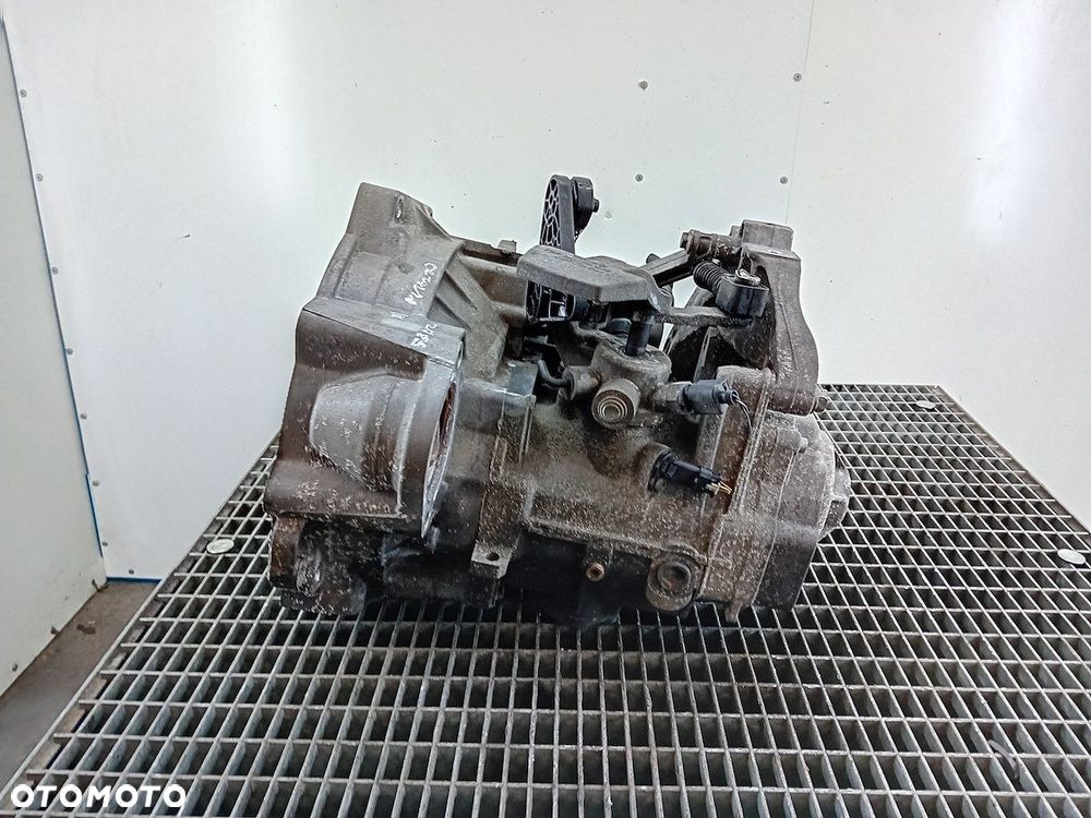 SKRZYNIA BIEGÓW MANUALNA SKODA OCTAVIA III PTW 1.6 TDI - 2