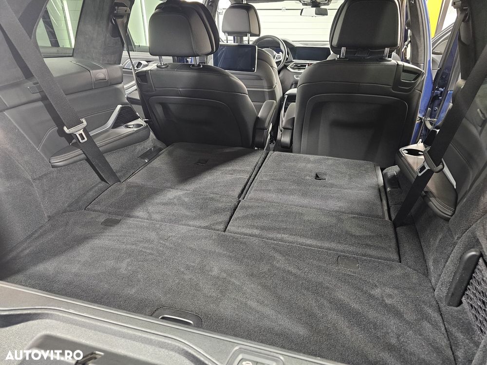 BMW X7 M50d - 9