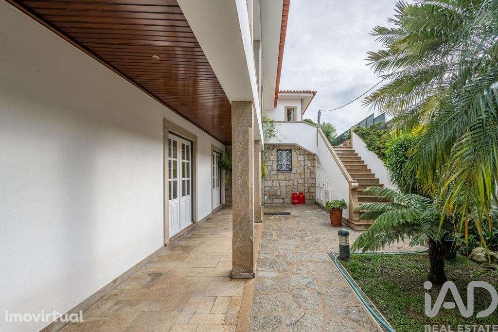 Moradia isolada T3 em Rio Meão de 420 m2 - Grande imagem: 5/34