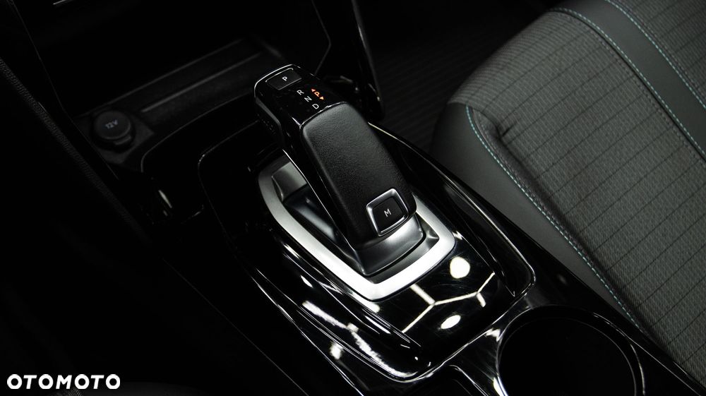 Peugeot 2008 1.2 PureTech Allure S&S EAT8 - 10