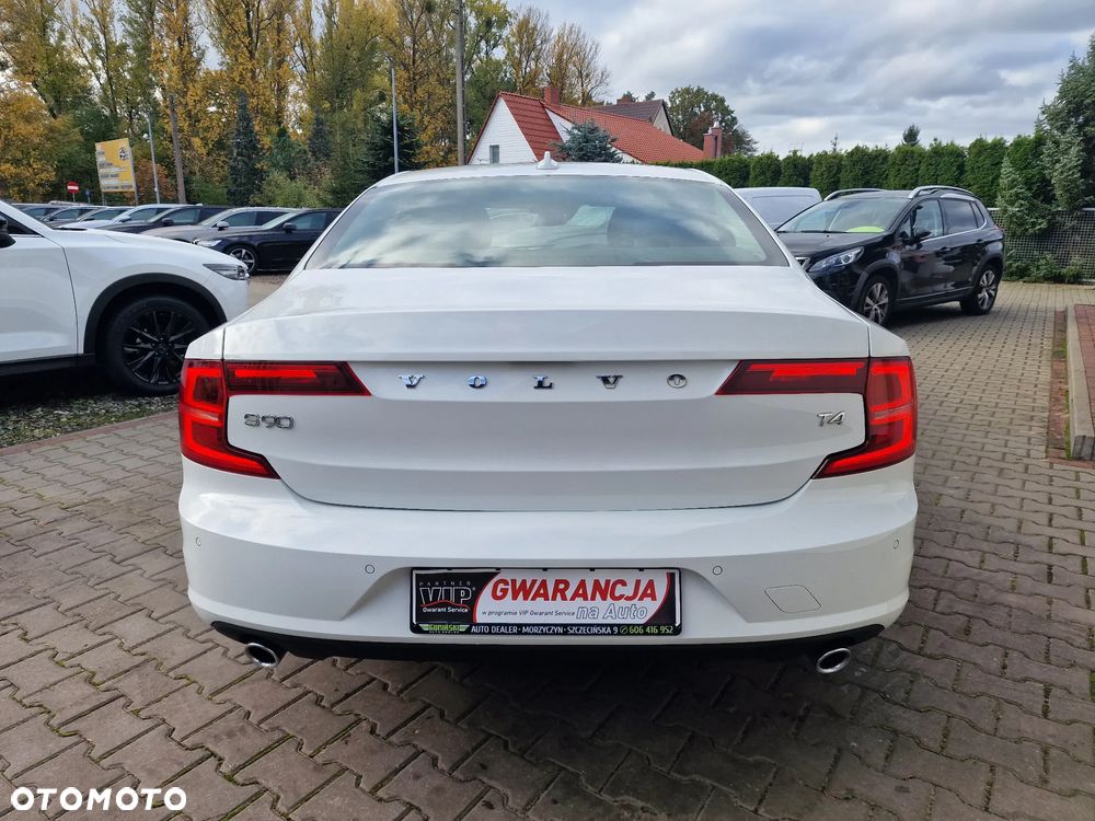 Volvo S90 T4 Geartronic Momentum Pro - 10