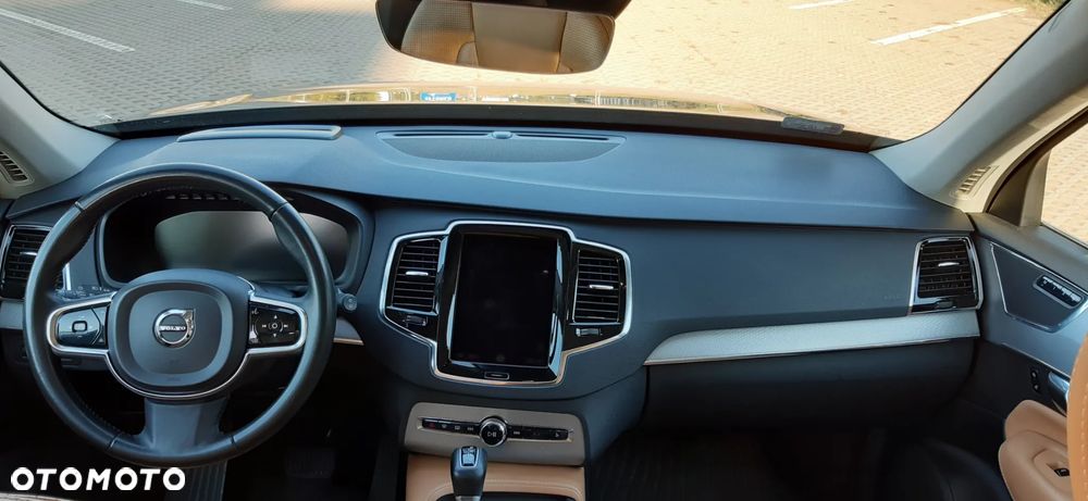 Volvo XC 90 - 23