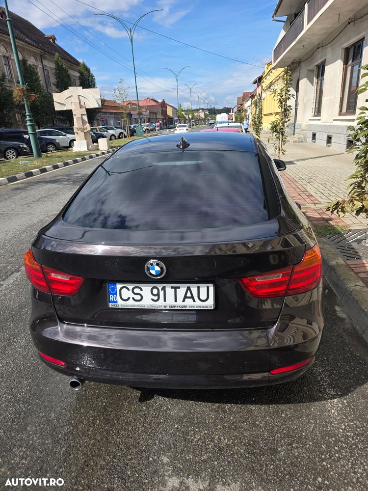 BMW Seria 3 318d - 3