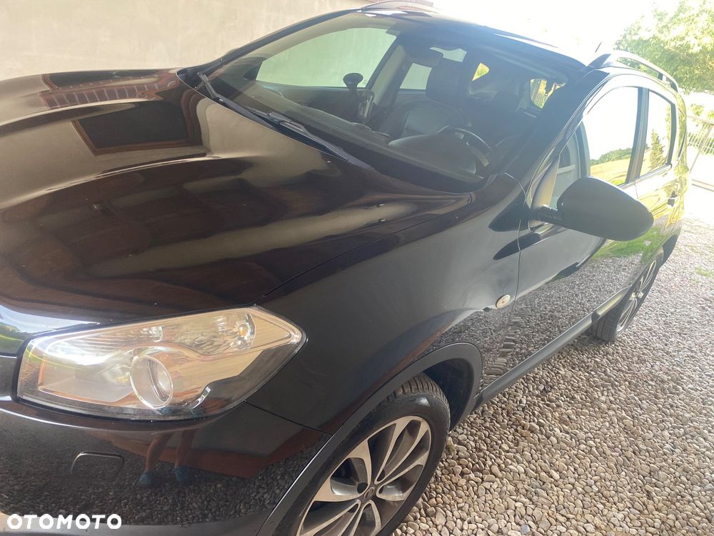 Nissan Qashqai 2.0 4x4 Tekna CVT - 9