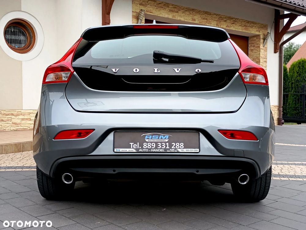 Volvo V40 D2 Momentum - 9