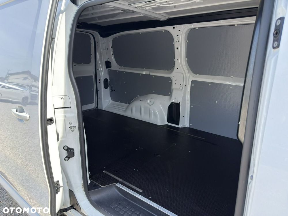 Opel Vivaro - 19