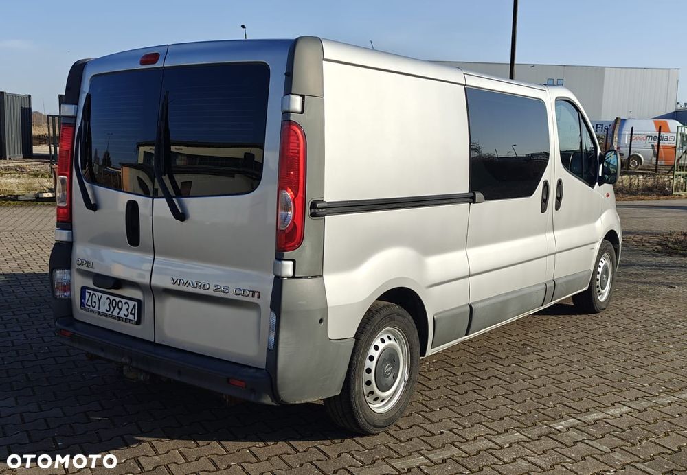 Opel Vivaro - 5