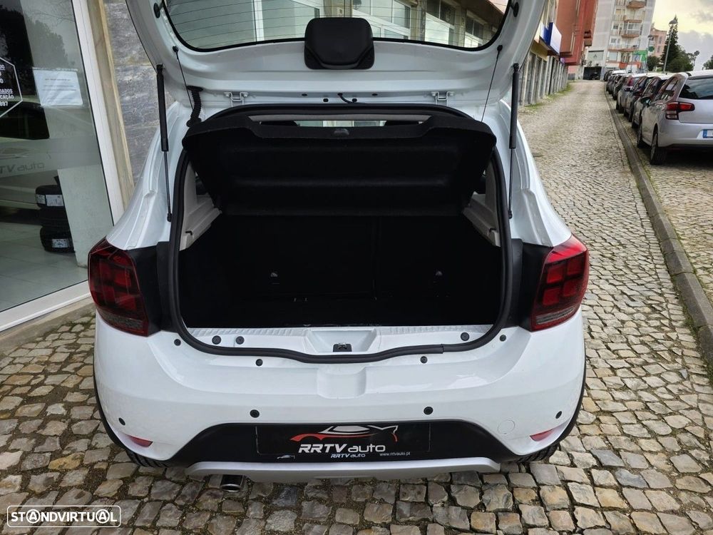 Dacia Sandero 0.9 TCe Stepway - 15