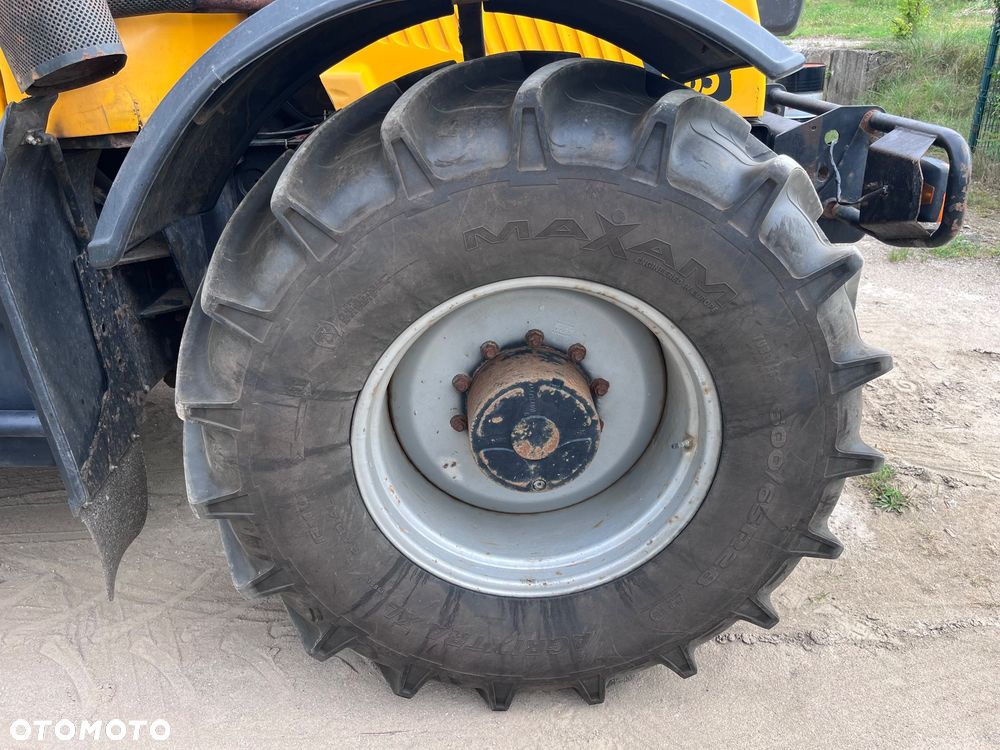 JCB FASTRAC 3185 - 6