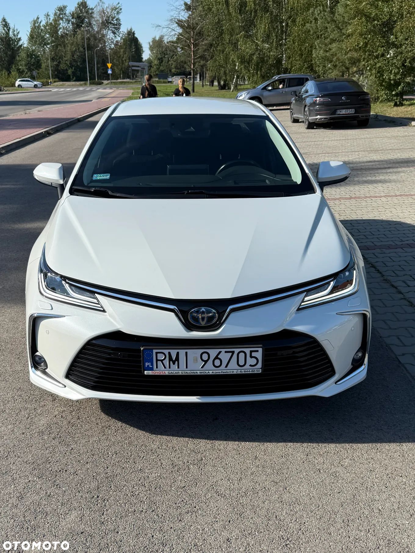 Toyota Corolla 1.8 Hybrid Executive - 1