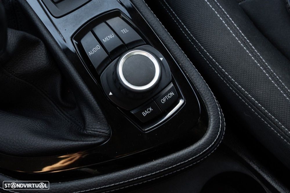 BMW 216 Active Tourer d Line Sport - 17
