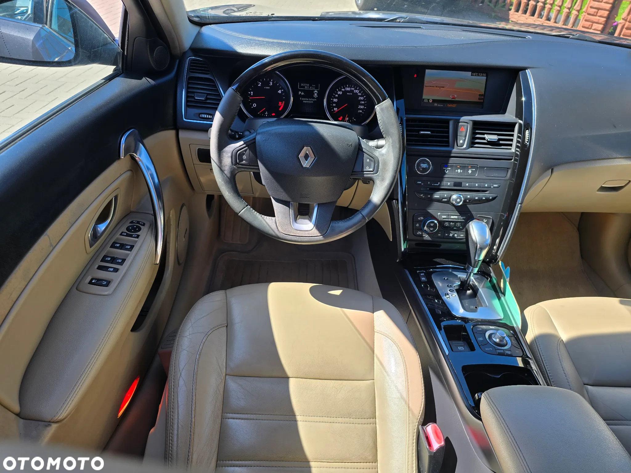 Renault Latitude V6 dCi 240 FAP - 7