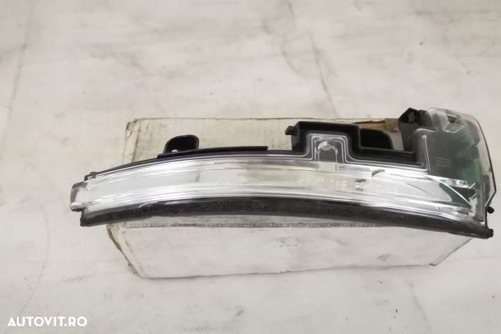 Semnalizare Oglinda Dreapta Originala In Stare Buna  Land Rover  Range - 1