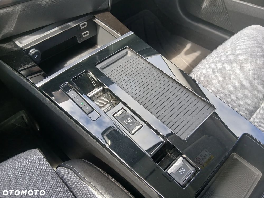 Opel Astra 1.2 Turbo Automatik Elegance - 7