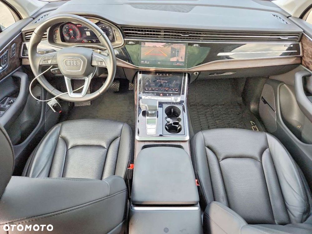 Audi Q7 - 10