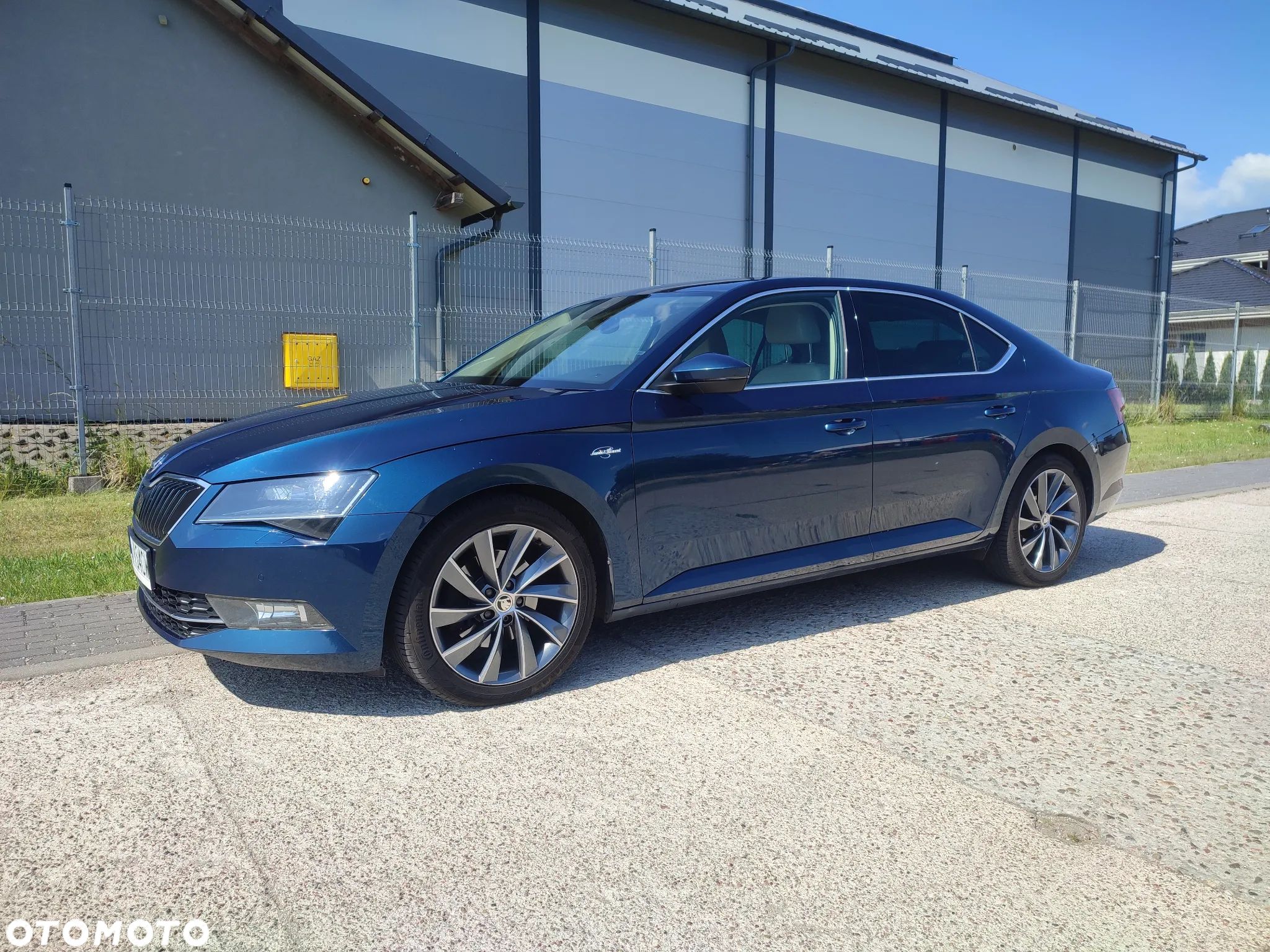 Skoda Superb 2.0 TDI 4x4 L&K DSG - 1
