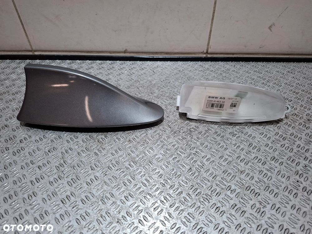 Antena dachowa rekin  BMW 5 F10 rok 2012 nr 13600211 kolor A52 - 1