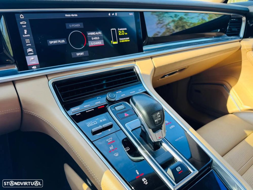Porsche Panamera Sport Turismo 4 E-Hybrid - 47