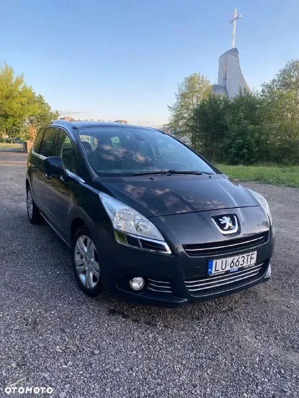Peugeot 5008 1.6 THP Premium - 1