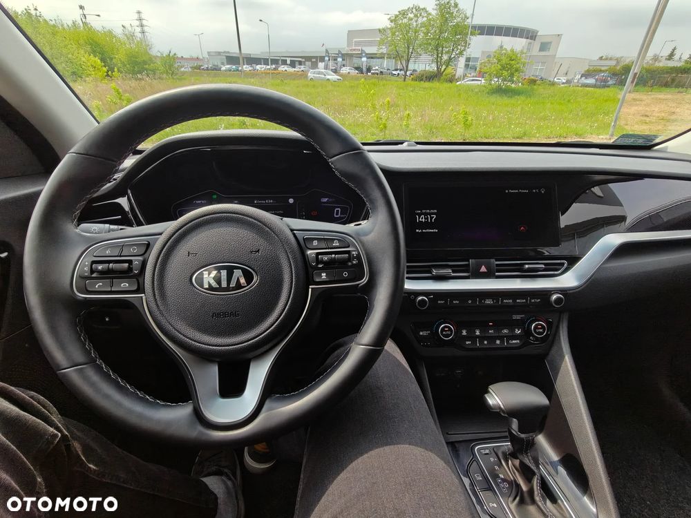 Kia Niro 1.6 GDI Hybrid Business Line - 12